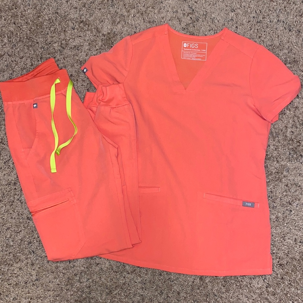 Figs scrubs